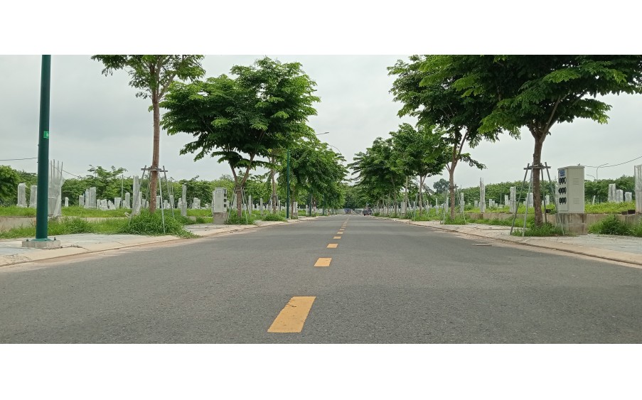 Nhà Phố Thương Mại Bán , P Hòa Lợi, Bến Cát, Bình Dương. 80m2 Mặt Dường 12m